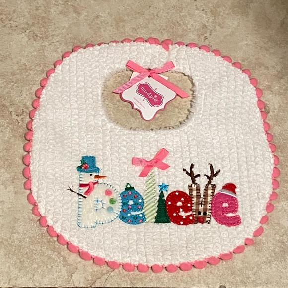 🎅🏼🎄ONLY 2 LEFT!!!🆕Mud Pie: Christmas Bib - Picture 1 of 3